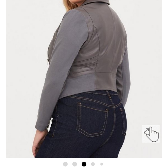 NWT TORRID FAUX LEATHER MOTO JACKET. SIZE 0X - Picture 2 of 4